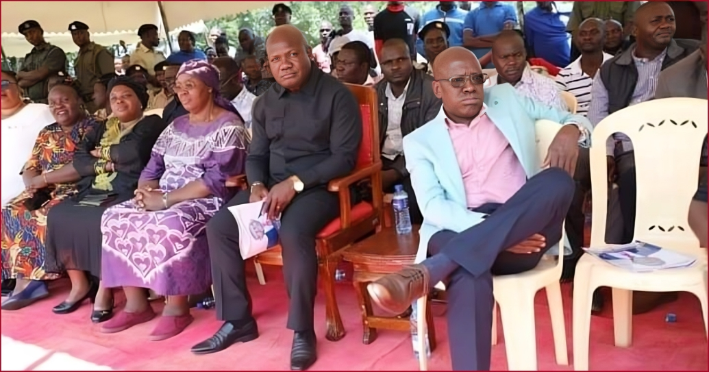 Senator Boni Khalwale and Kakamega governor Fernandes Barasa shared the stage at a funeral in Kakamega.